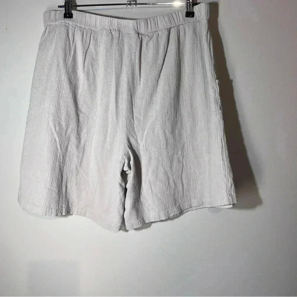North Style wide light beige pull-on women's casual shorts size extra large - Picture 5 of 5